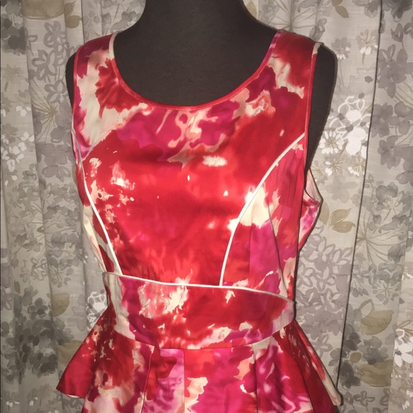 STUNNING R&J Couture Watercolor Peplum Dress L - Picture 3 of 8